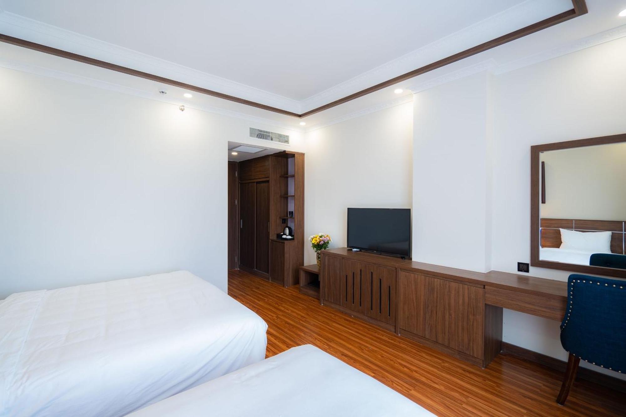 Xuan Thanh Luxury Hotel ฮาลอง ภายนอก รูปภาพ